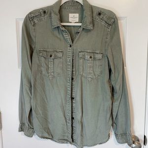 American Eagle boyfriend fit button down - S